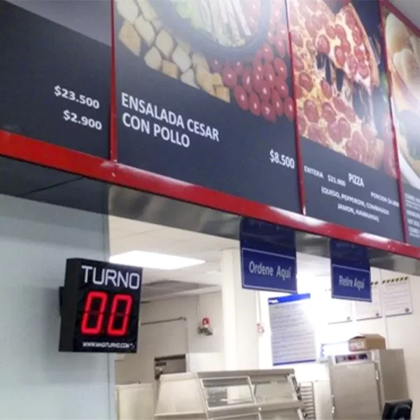 Turnero Magifila instalado en establecimiento de comidas rápidas ingetronik